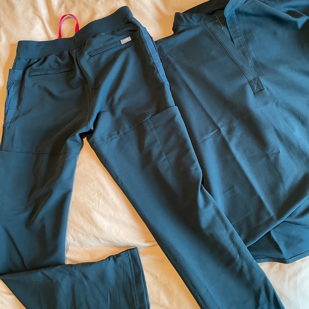 DARK HARBOR LIMITED EDITION pants design Figs set
